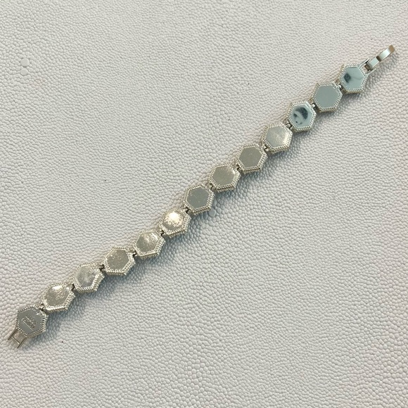 Kendra Scott Grace Bracelet in Cobalt - Picture 2 of 4